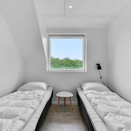 8 Bedroom Amazing In Holiday home Ringkobing