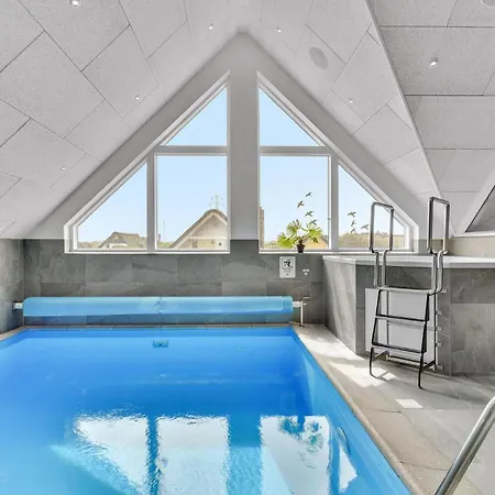Дом отдыха 8 Bedroom Amazing In Ринкёбинг
