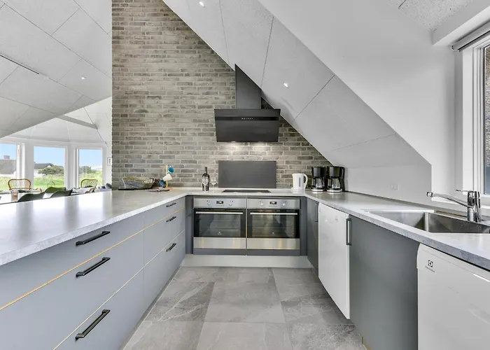 Holiday home 8 Bedroom Amazing In