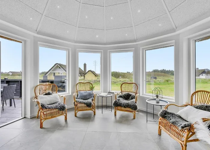 8 Bedroom Amazing In *