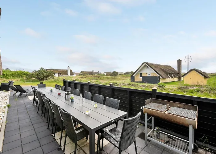 8 Bedroom Amazing In Holiday home