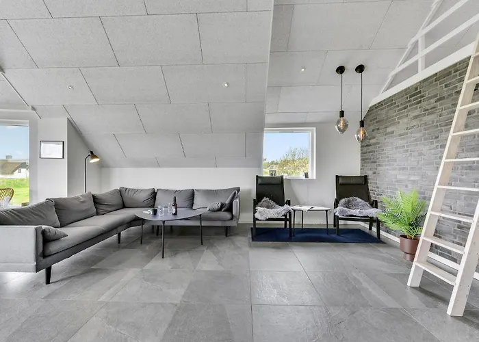 8 Bedroom Amazing In