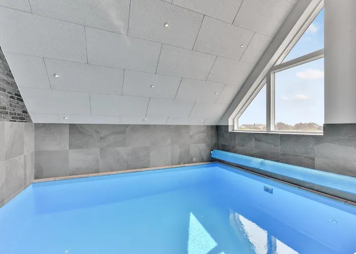 Holiday home 8 Bedroom Amazing In